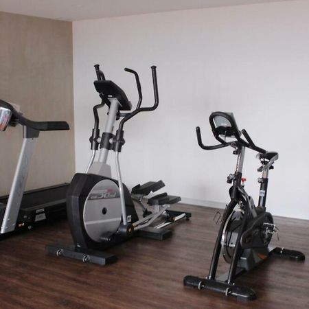 Bee Suites Curridabat 外观 照片